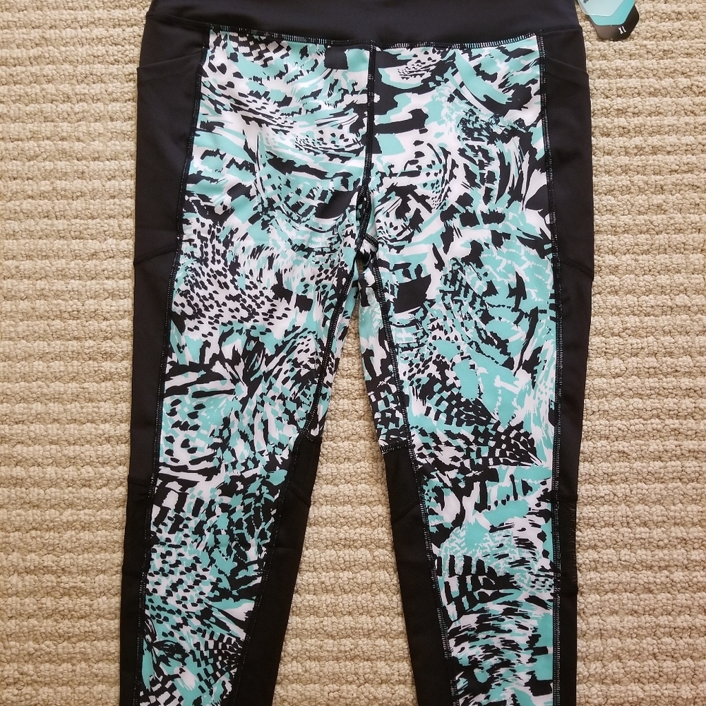 Lularoe fearless work out capri